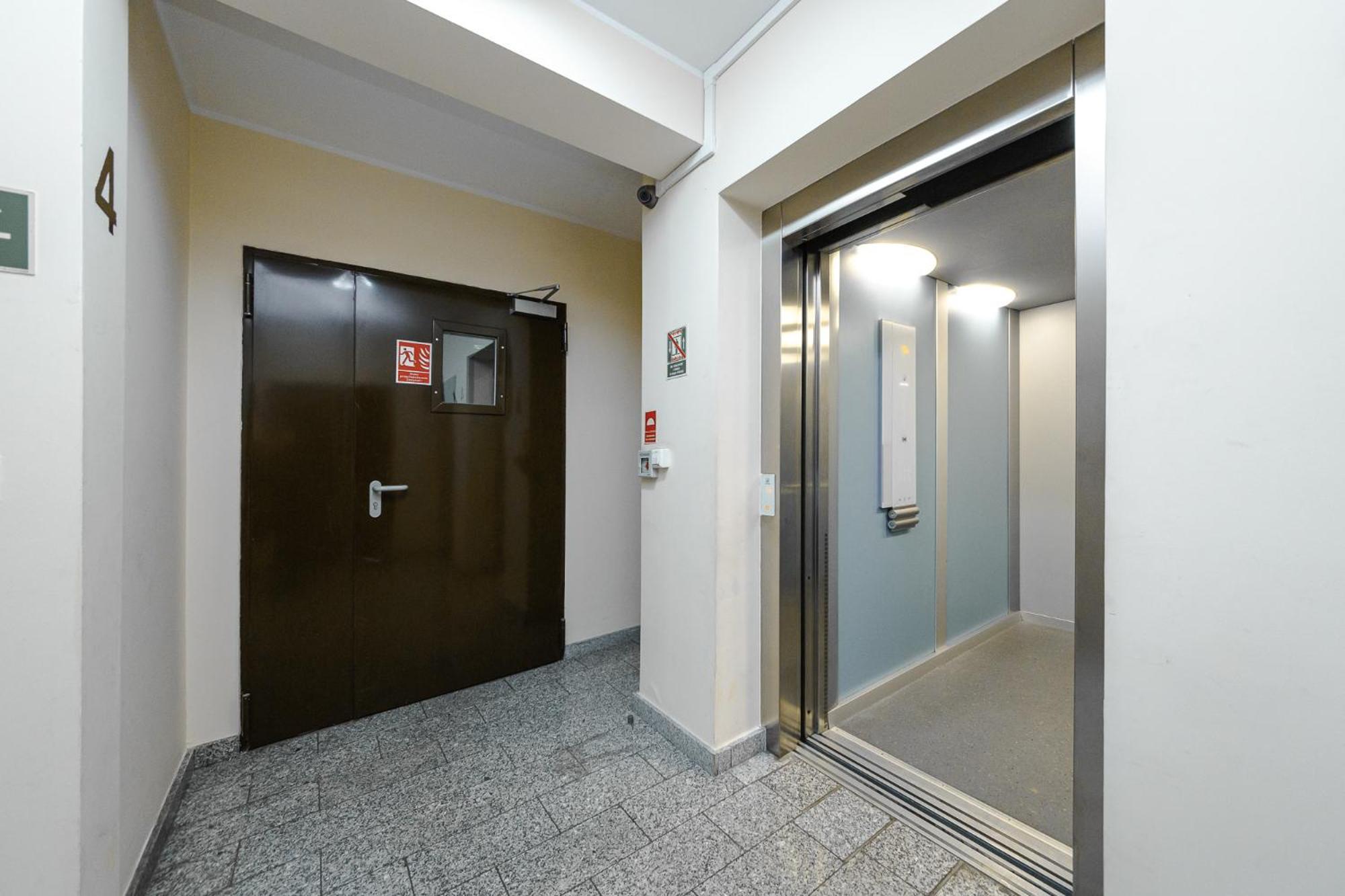 Aura Apartment Breslavia Esterno foto